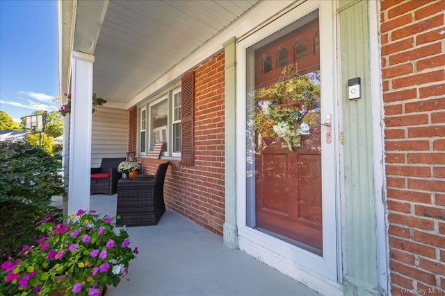 481 S Wood Road, Rockville Centre, NY 11570