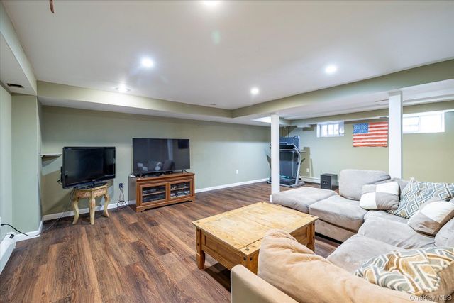 481 S Wood Road, Rockville Centre, NY 11570