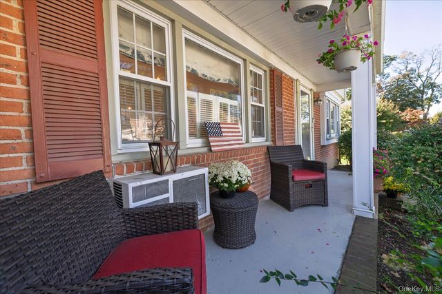 481 S Wood Road, Rockville Centre, NY 11570