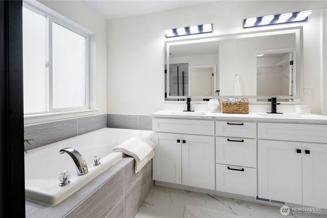 29589 63rd Court S, Auburn, WA 98001