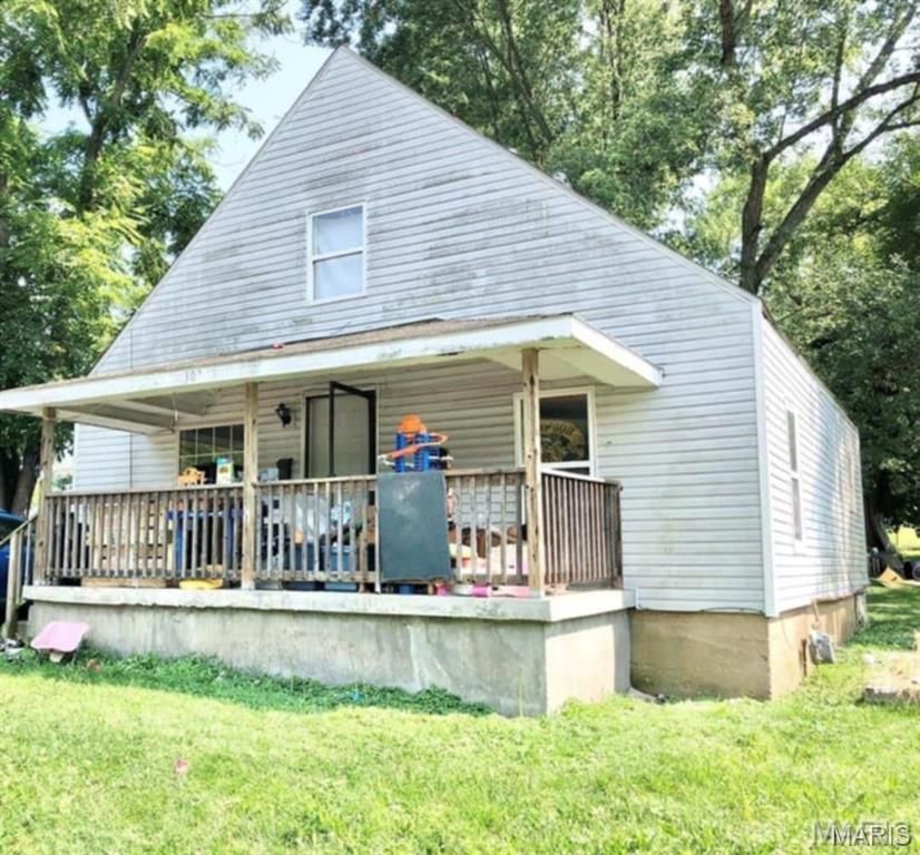 303 W 9th Street W, Salem, MO 65560