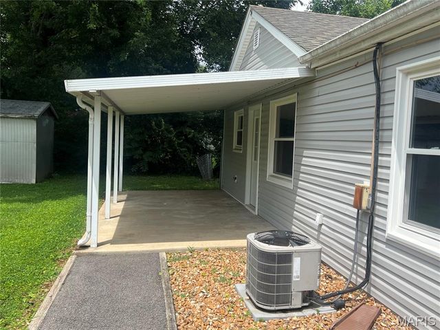 117 Edgewood Drive, Belleville, IL 62223