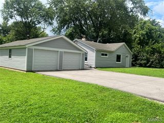 117 Edgewood Drive, Belleville, IL 62223