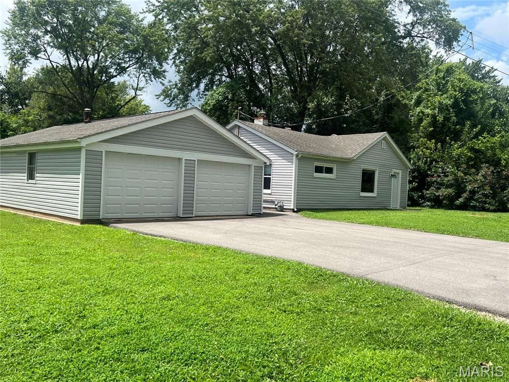 117 Edgewood Drive, Belleville, IL 62223
