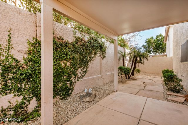 8930 E YUCCA Street, Scottsdale, AZ 85260