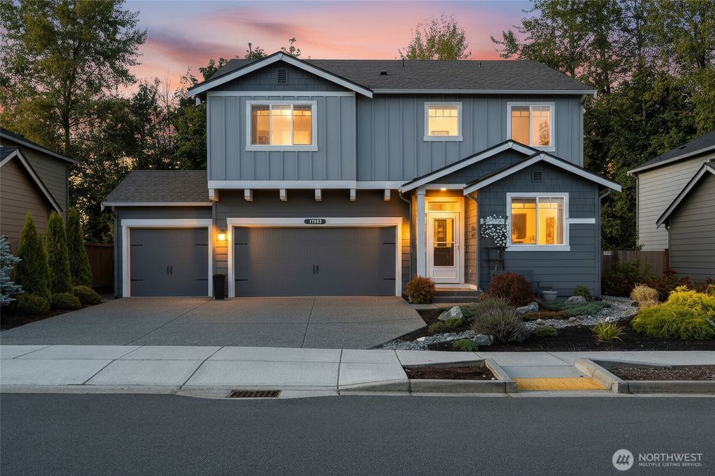 17803 Mill Valley Rd, Granite Falls, WA 98252