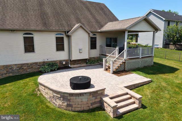 169 GRANNY SMITH LN, Fayetteville, PA 17222