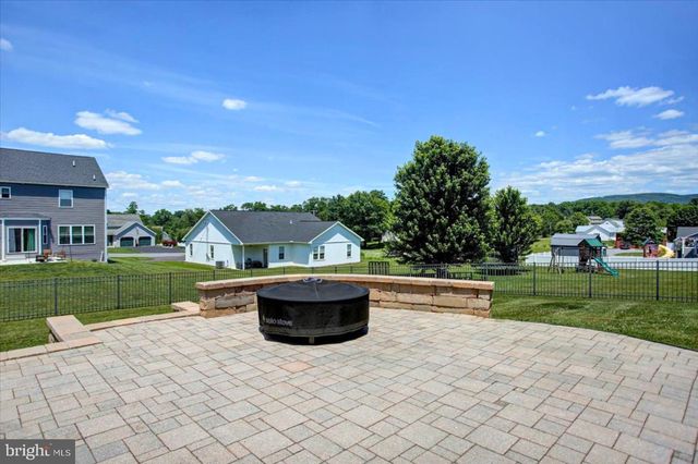 169 GRANNY SMITH LN, Fayetteville, PA 17222