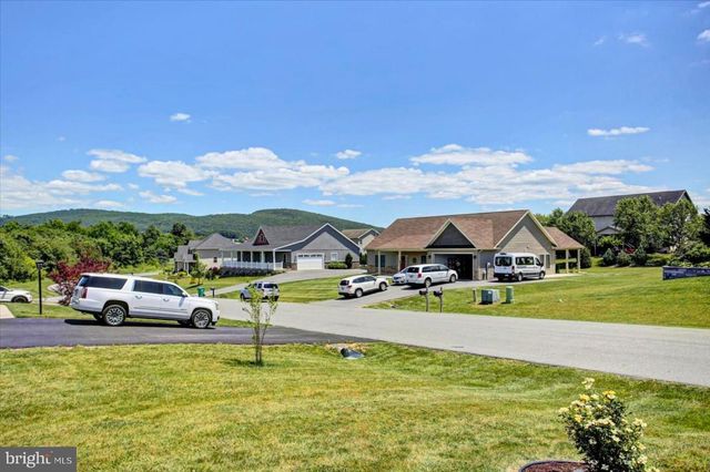169 GRANNY SMITH LN, Fayetteville, PA 17222