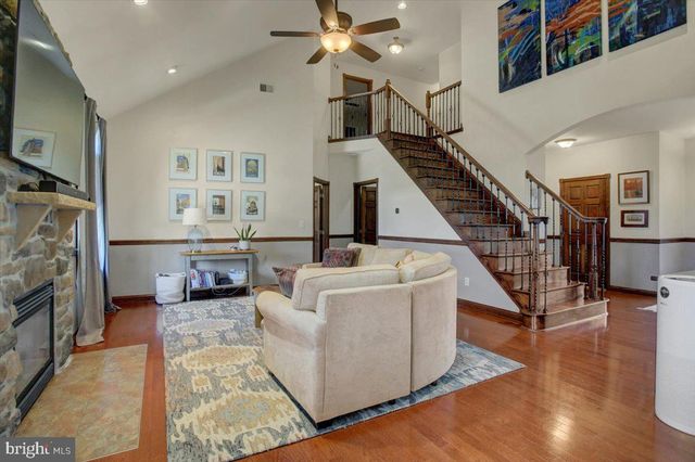 169 GRANNY SMITH LN, Fayetteville, PA 17222