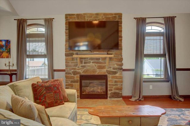169 GRANNY SMITH LN, Fayetteville, PA 17222