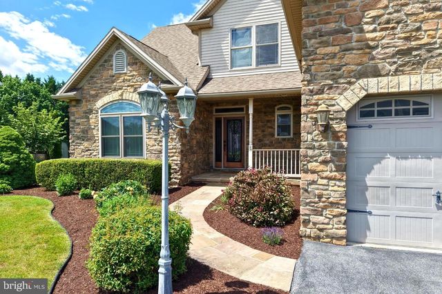 169 GRANNY SMITH LN, Fayetteville, PA 17222