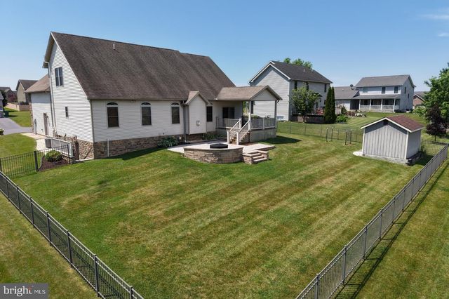 169 GRANNY SMITH LN, Fayetteville, PA 17222
