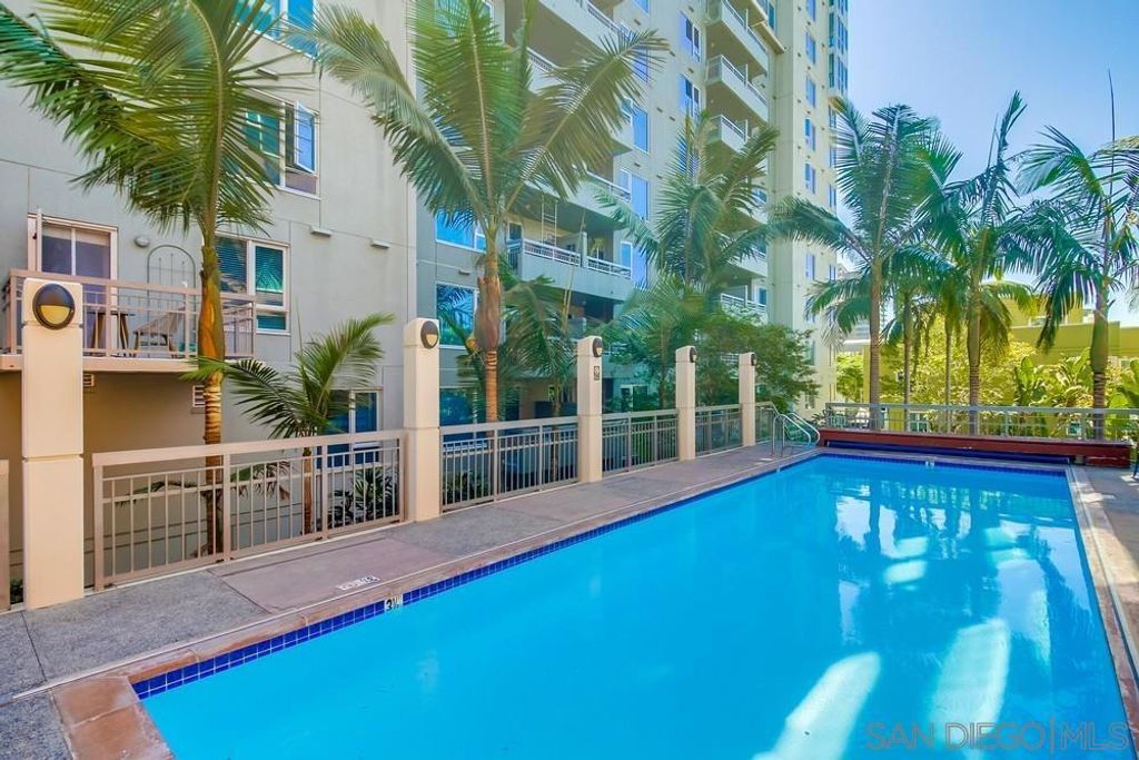 Image 35 of property listing at 300 W Beech St 1101, San Diego, CA 92101