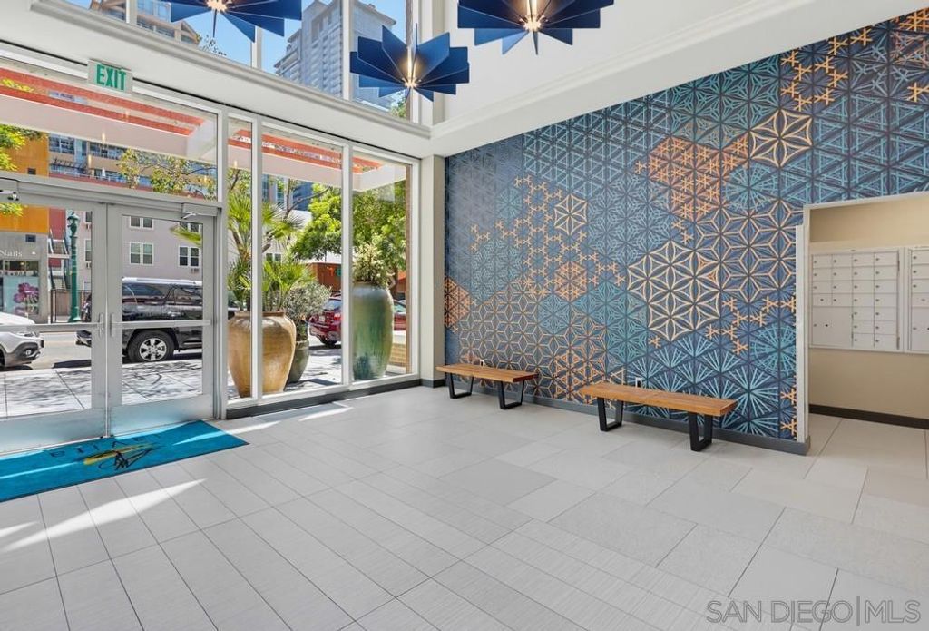 Image 43 of property listing at 300 W Beech St 1101, San Diego, CA 92101