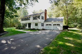 25 Goldenrod Court, Cheshire, CT 06410