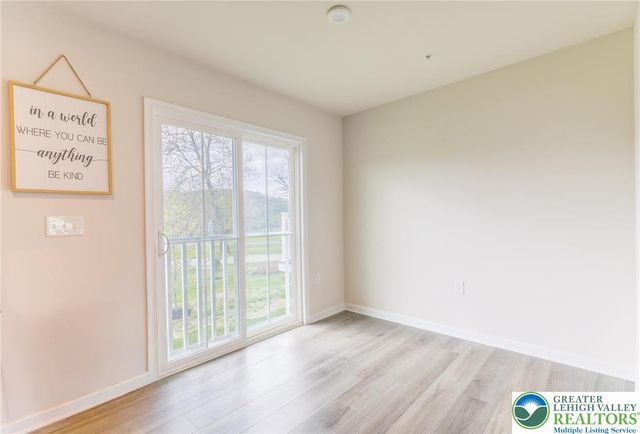 2126 Cross Country Road, Northampton Boro, PA 18067