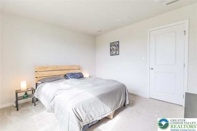 2126 Cross Country Road, Northampton Boro, PA 18067
