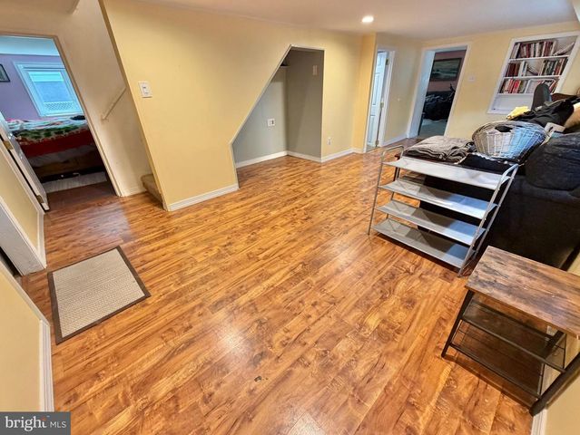 334 LINCOLN AVE N, Cherry Hill, NJ 08002