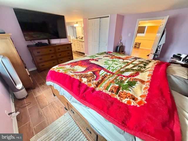 334 LINCOLN AVE N, Cherry Hill, NJ 08002