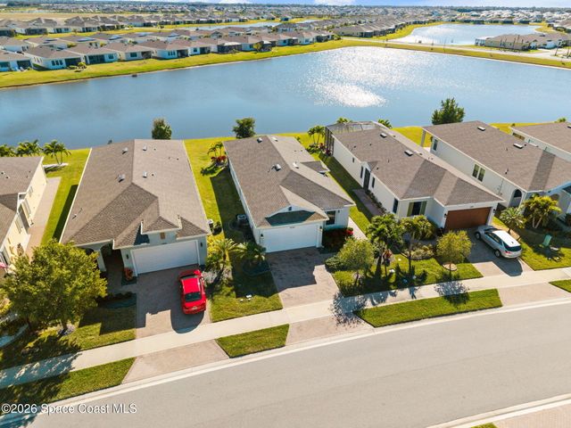 1692 Great Belt Circle, Melbourne, FL 32940