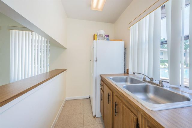 2400 WINDING CREEK BOULEVARD 17-103, Clearwater, FL 33761
