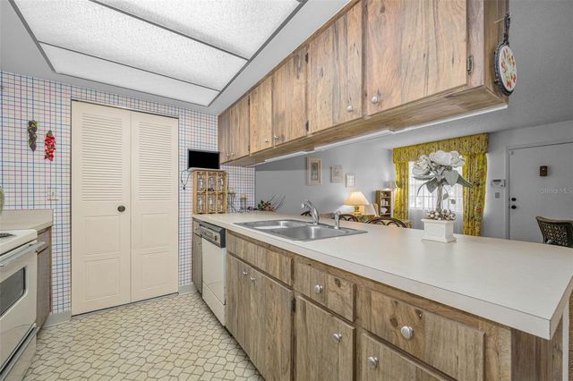 2400 WINDING CREEK BOULEVARD 17-103, Clearwater, FL 33761