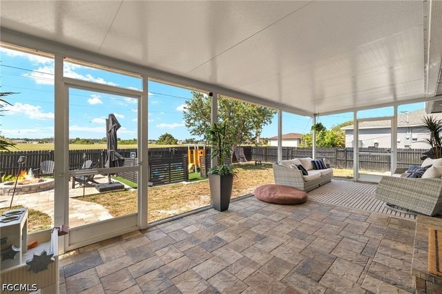 329 NE 27th ST, Cape Coral, FL 33909