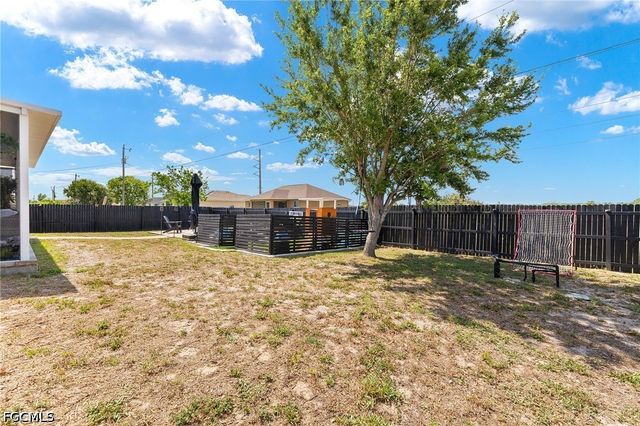 329 NE 27th ST, Cape Coral, FL 33909
