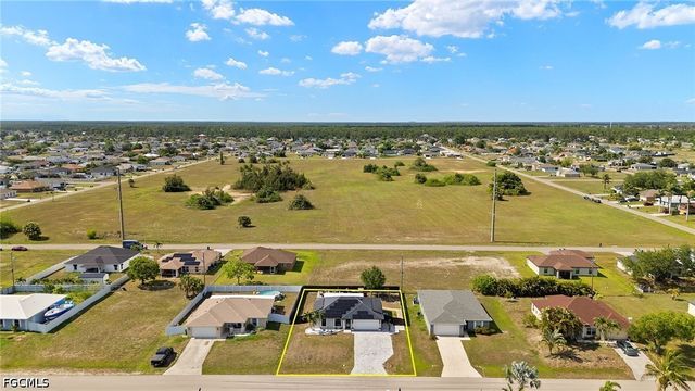 329 NE 27th ST, Cape Coral, FL 33909