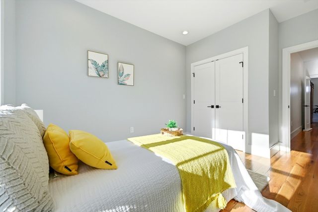 7 Sharon Ave 7, Newton, MA 02466