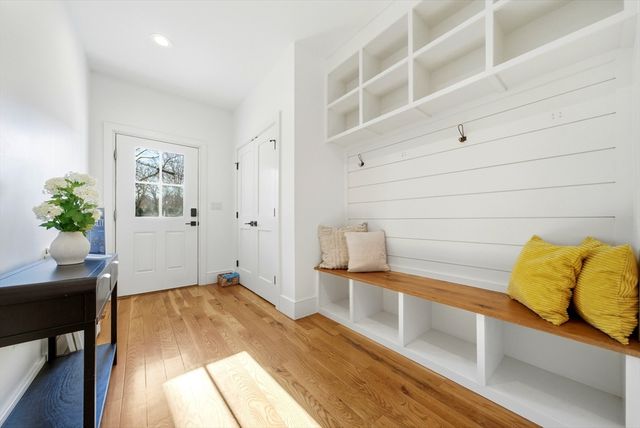 7 Sharon Ave 7, Newton, MA 02466