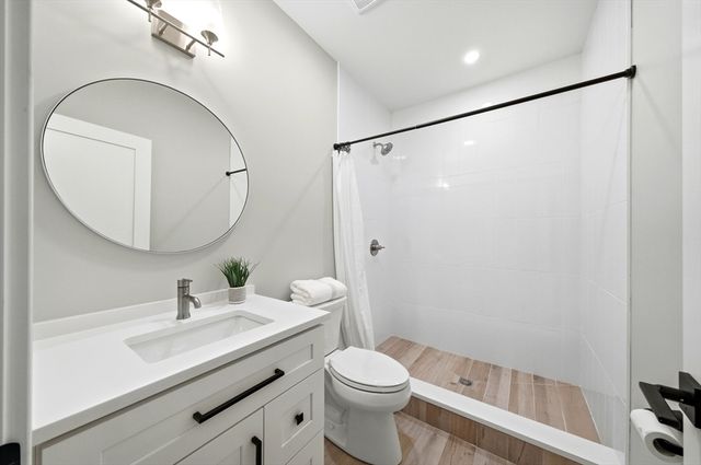 7 Sharon Ave 7, Newton, MA 02466