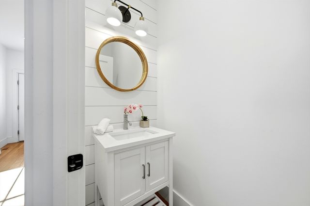 7 Sharon Ave 7, Newton, MA 02466