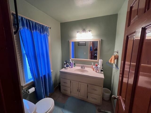 8209 W Burleigh STREET, Milwaukee, WI 53222