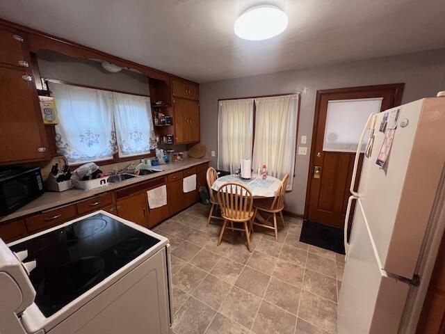 8209 W Burleigh STREET, Milwaukee, WI 53222