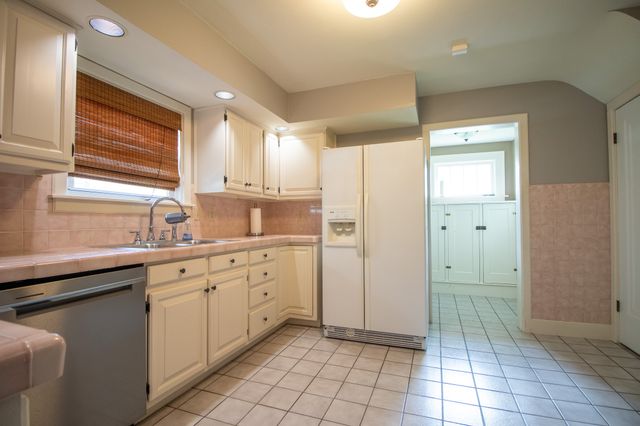137 W 34TH Street, Erie, PA 16508