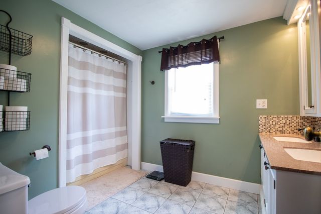137 W 34TH Street, Erie, PA 16508