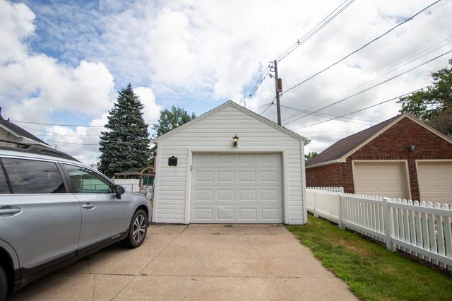 137 W 34TH Street, Erie, PA 16508