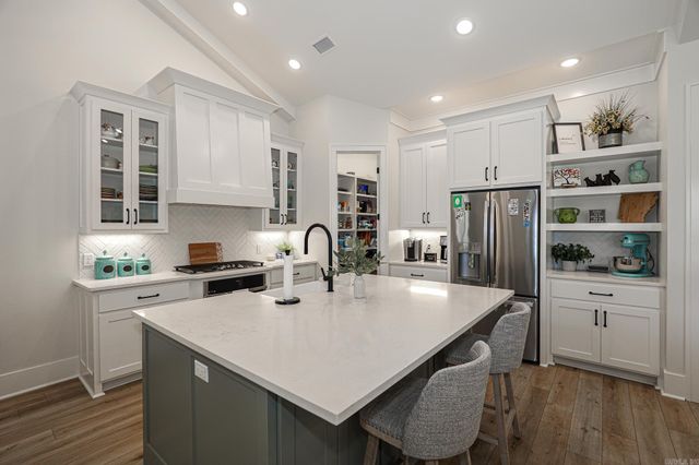 1519 SAWTOOTH, Benton, AR 72019