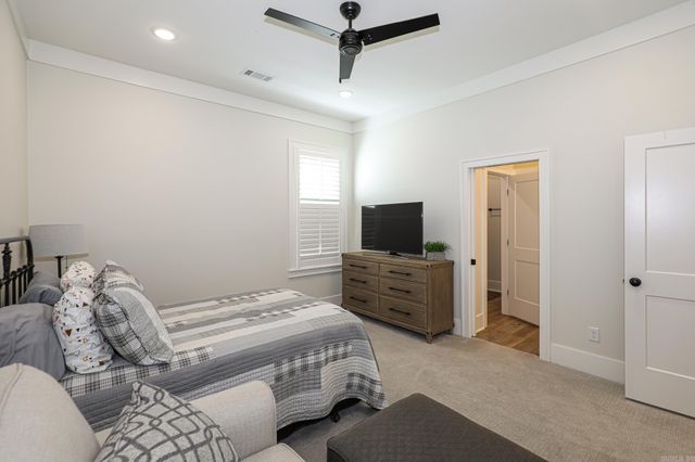 1519 SAWTOOTH, Benton, AR 72019