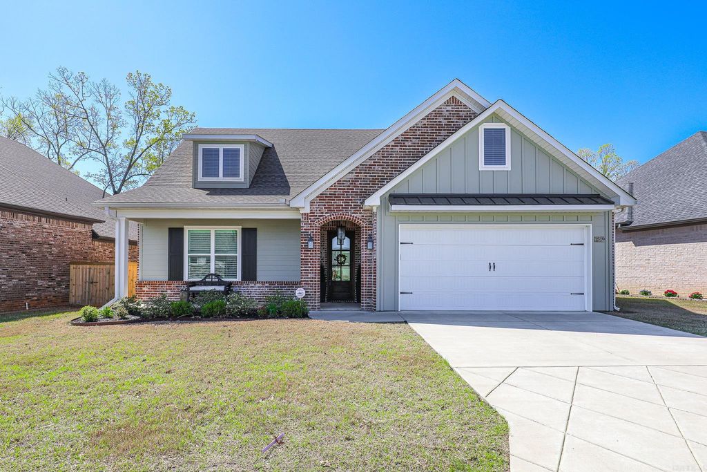 1519 SAWTOOTH, Benton, AR 72019