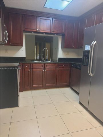 7029 Marlberry Ln 7029, Tamarac, FL 33321