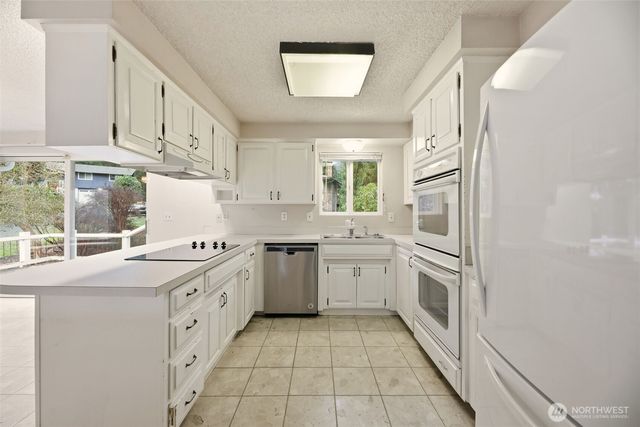 10610 Oak Road, Lake Stevens, WA 98258