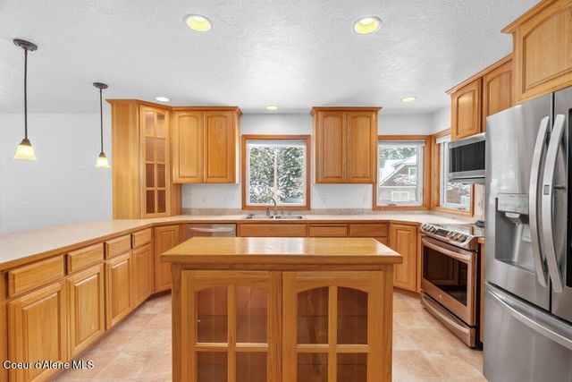 1111 E MOUNTAIN AVE, Coeur D'alene, ID 83814