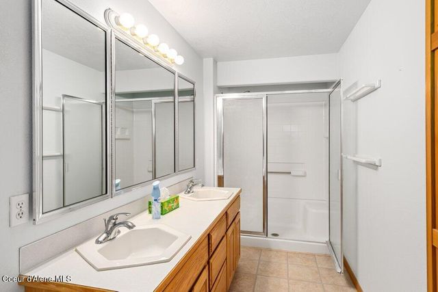 1111 E MOUNTAIN AVE, Coeur D'alene, ID 83814