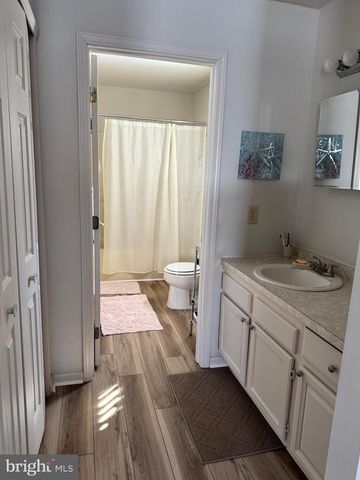 4 MILL LN, Blackwood, NJ 08012