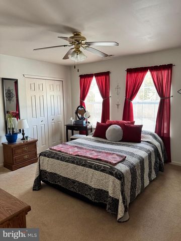 4 MILL LN, Blackwood, NJ 08012