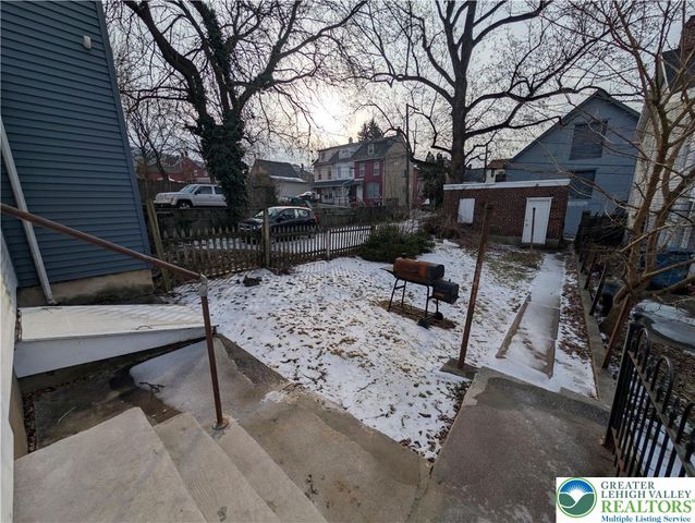 450 Carlton Avenue Apt 1, Bethlehem City, PA 18015