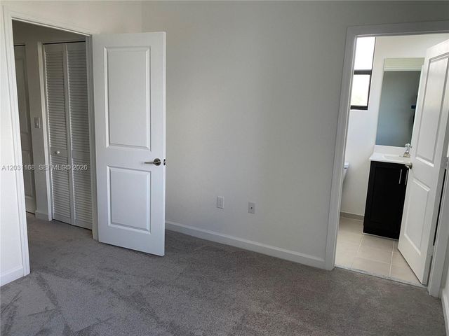 21466 NE 3 Place, Miami, FL 33179